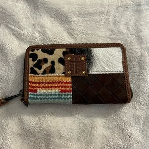STS REMNANTS ROSA WALLET. ONLY USED ONCE